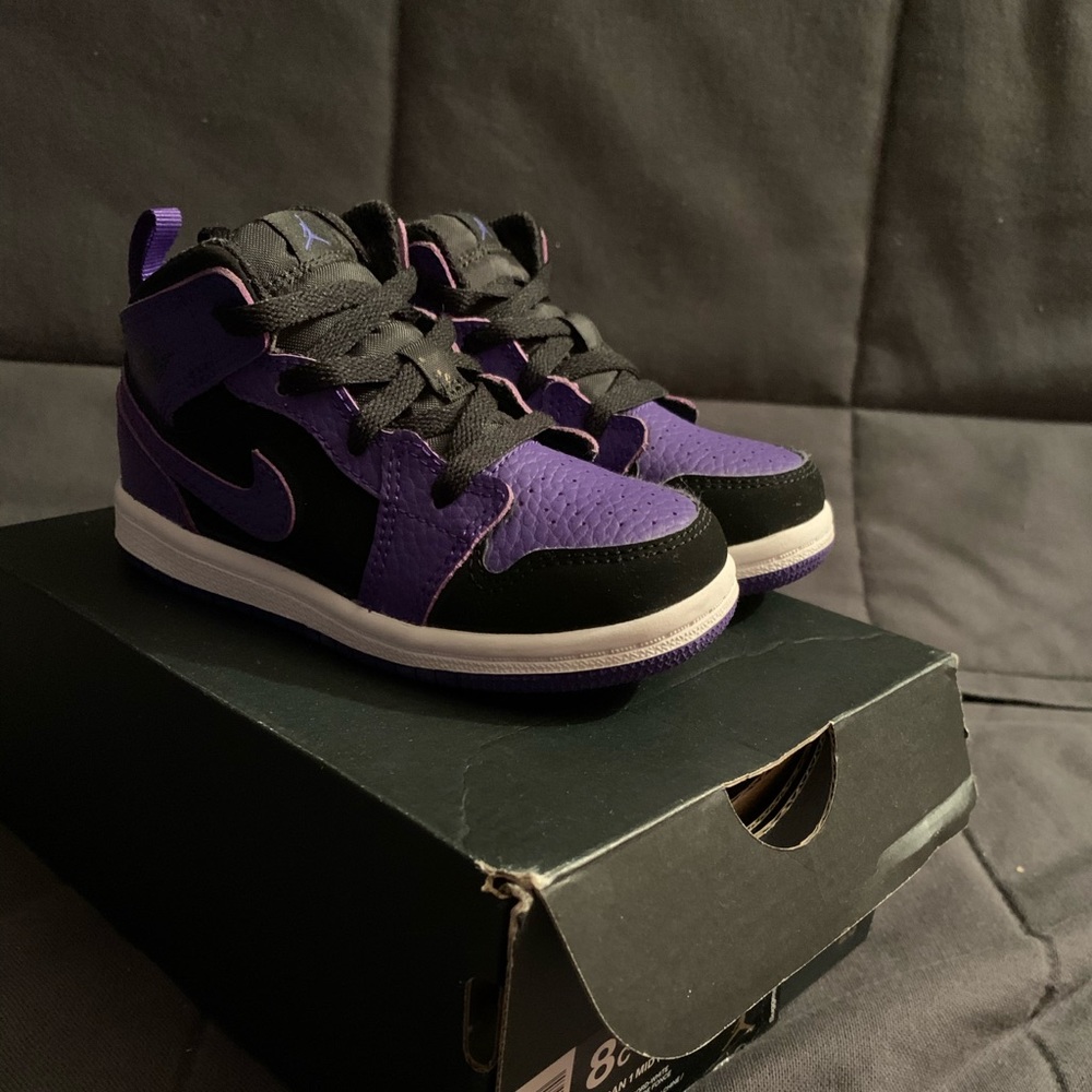 Kids Jordan 1 MID